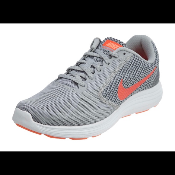 Nike Revolution 3 Running Shoe - Picture 3 of 5